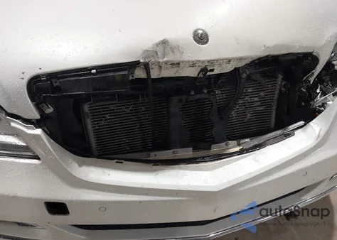 2013 Mercedes-Benz S 550 z USA, uszkodzony, nr VIN WDDNG7DB8DA493289